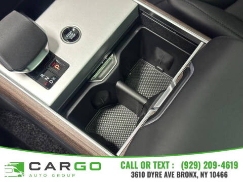 2025 Land Rover Range Rover P400 SE LWB