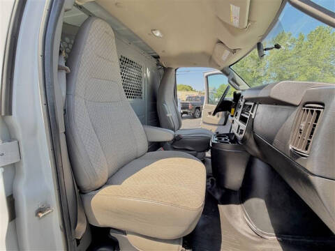 2017 GMC Savana 2500