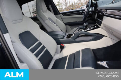 2023 Porsche Cayenne S Platinum Edition
