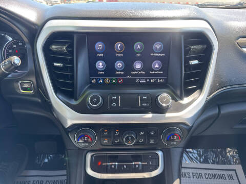 2023 GMC Acadia SLT