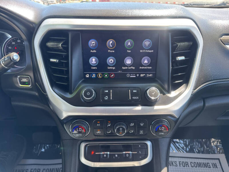 2023 GMC Acadia SLT