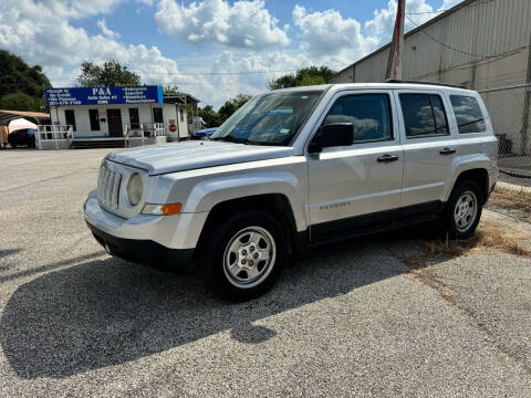 2012 Jeep Patriot for sale at P & A AUTO SALES in Houston TX