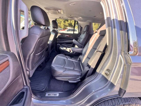 2018 Cadillac Escalade Luxury