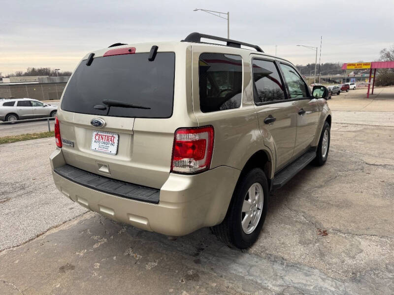 2011 Ford Escape XLT
