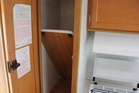 2004 Lance Lancelite 845