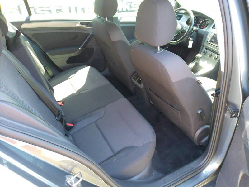 2017 Volkswagen Golf
