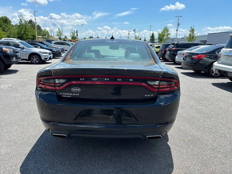 2015 Dodge Charger SXT