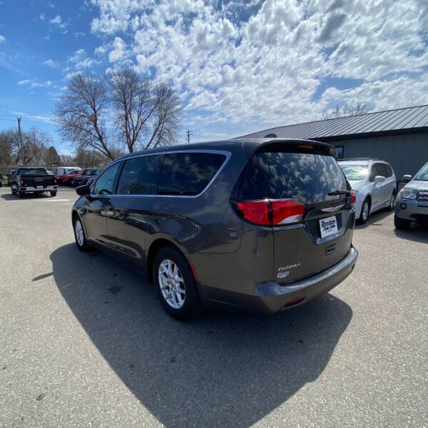 2017 Chrysler Pacifica Touring