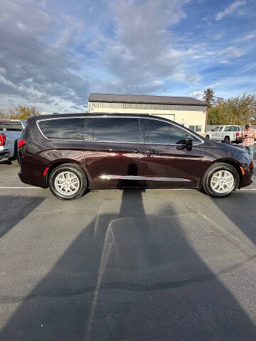 2017 Chrysler Pacifica Touring