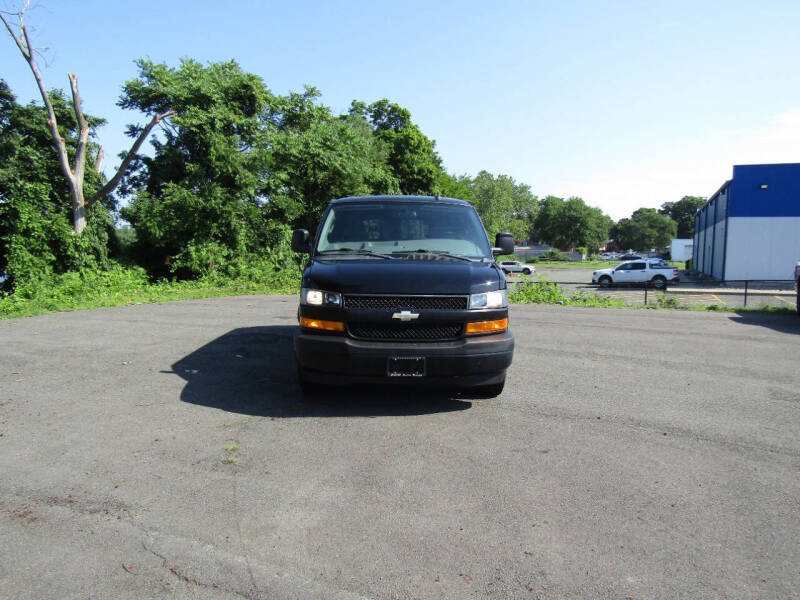 2018 Chevrolet Express LS 2500