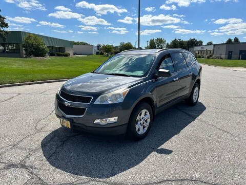 2011 Chevrolet Traverse for sale at JE Autoworks LLC in Willoughby OH