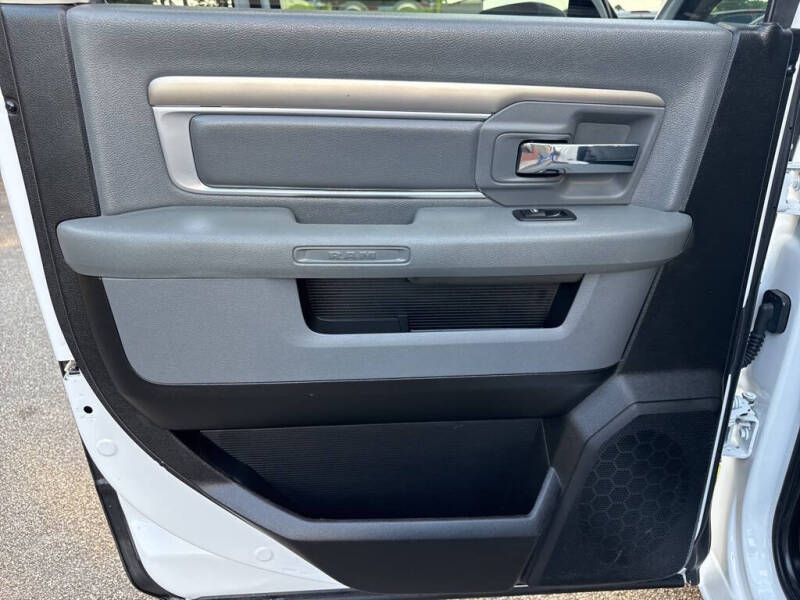 2019 RAM 1500 Classic SLT