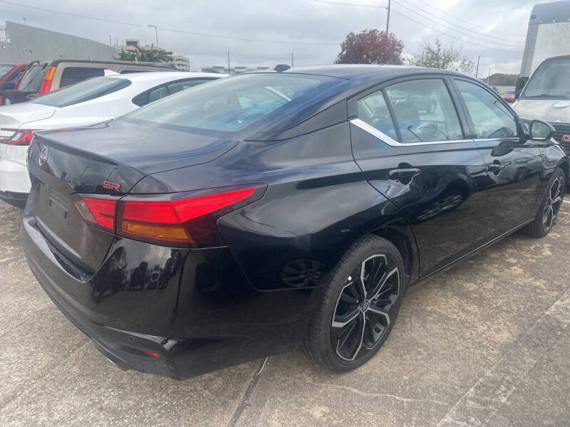 2025 Nissan Altima 2.5 SR