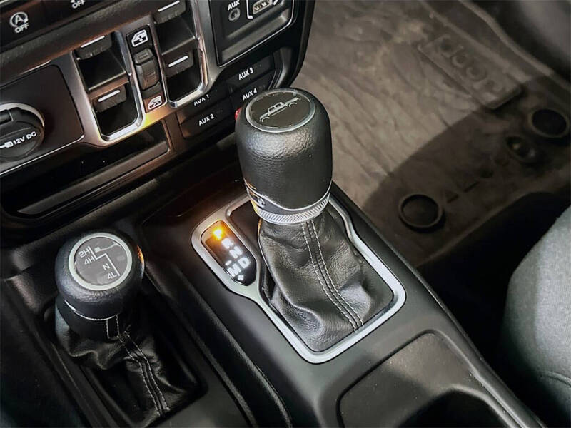 2024 Jeep Gladiator Sport