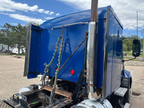 2011 Mack Pinnacle