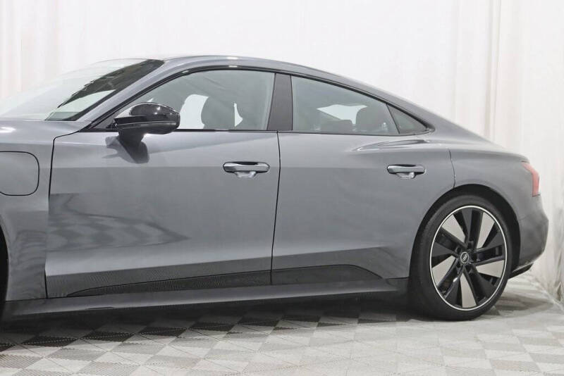 2023 Audi e-tron GT quattro Prestige