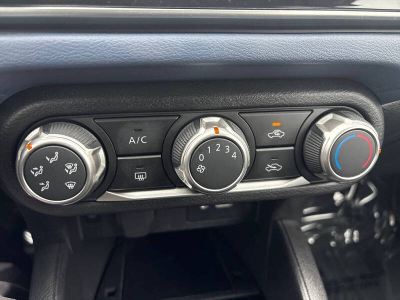 2023 Nissan Versa SV