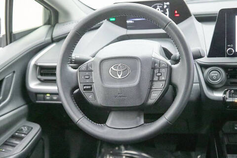 2025 Toyota Prius LE