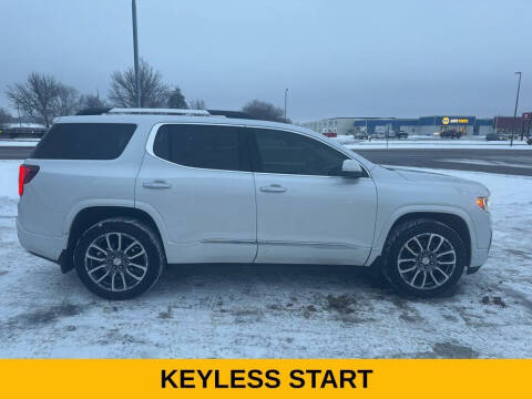 2023 GMC Acadia Denali