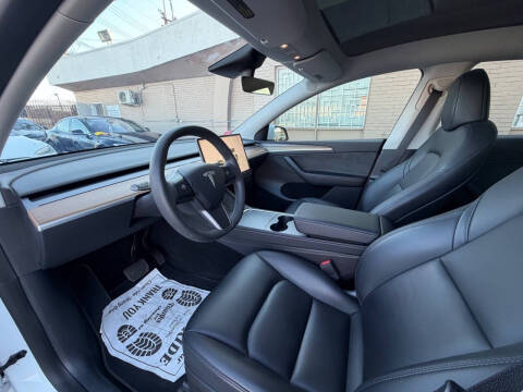 2023 Tesla Model Y Long Range