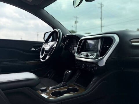 2017 GMC Acadia SLE-2