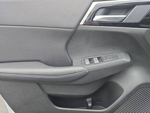 2025 Mitsubishi Outlander PHEV SE