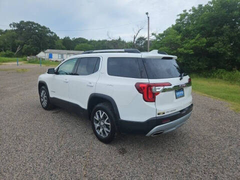 2023 GMC Acadia SLT