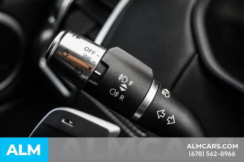 2022 Land Rover Discovery P300 S R-Dynamic