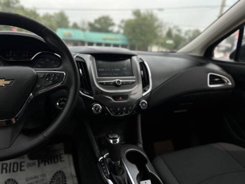2017 Chevrolet Cruze LT Auto