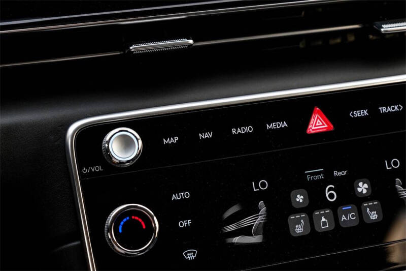 2025 Genesis GV80 2.5T Standard