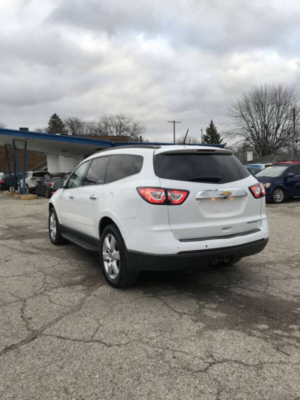 2017 Chevrolet Traverse LT