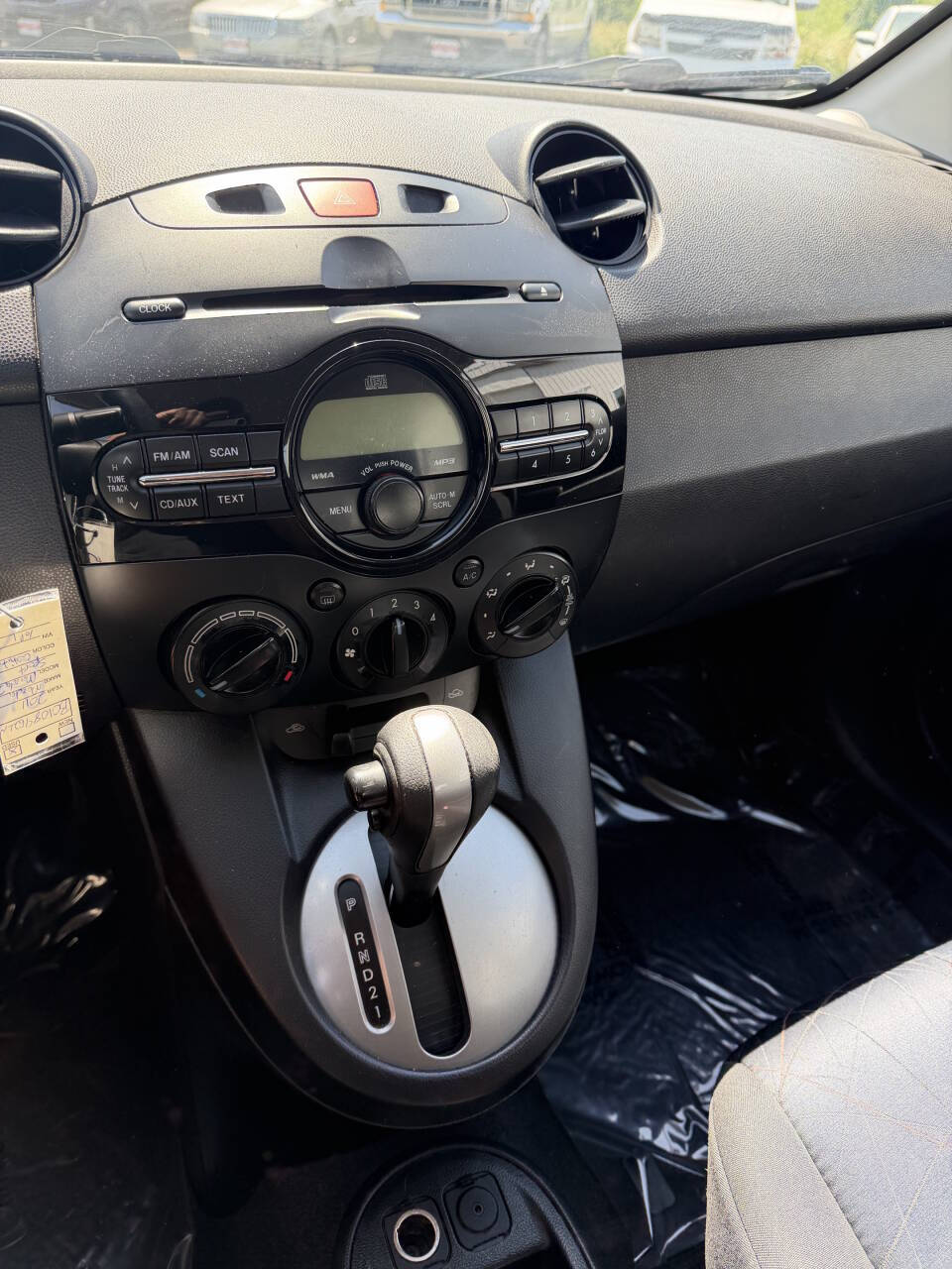 White 2011 Mazda Mazda2 Sport Sport 4dr Hatchback 4A 16