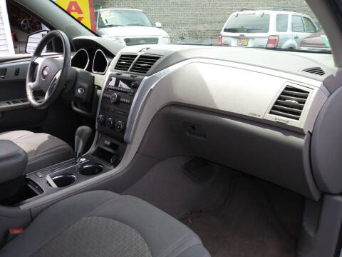 2012 Chevrolet Traverse LS