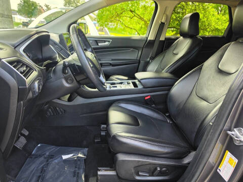 2021 Ford Edge Titanium