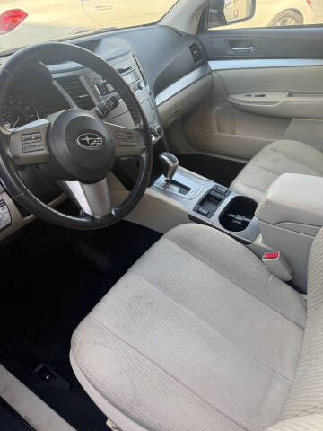2011 Subaru Outback 2.5i Premium