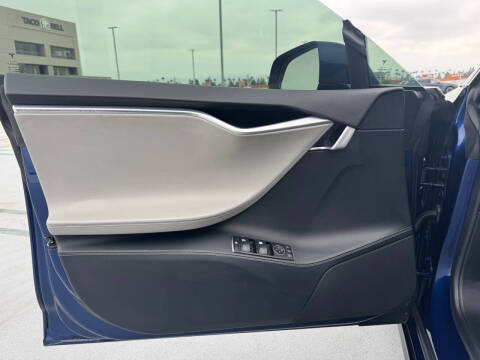 2015 Tesla Model S P85D