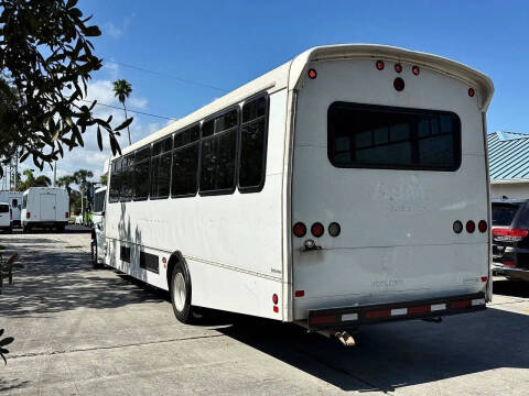 2018 Freightliner M2 106
