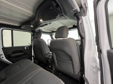 2024 Jeep Wrangler Sahara 4xe