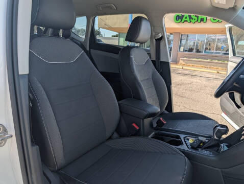 2023 Volkswagen Taos SE