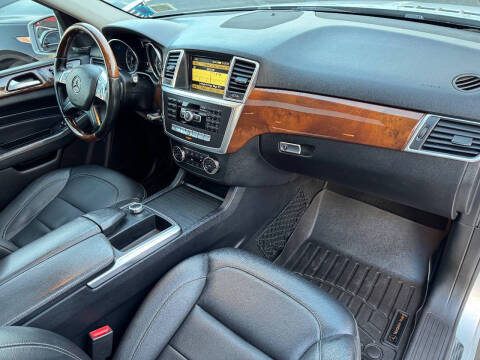 2012 Mercedes-Benz M-Class ML 550