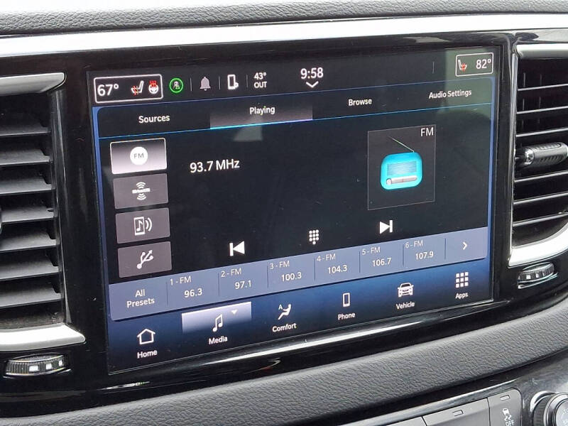 2023 Chrysler Pacifica Touring L