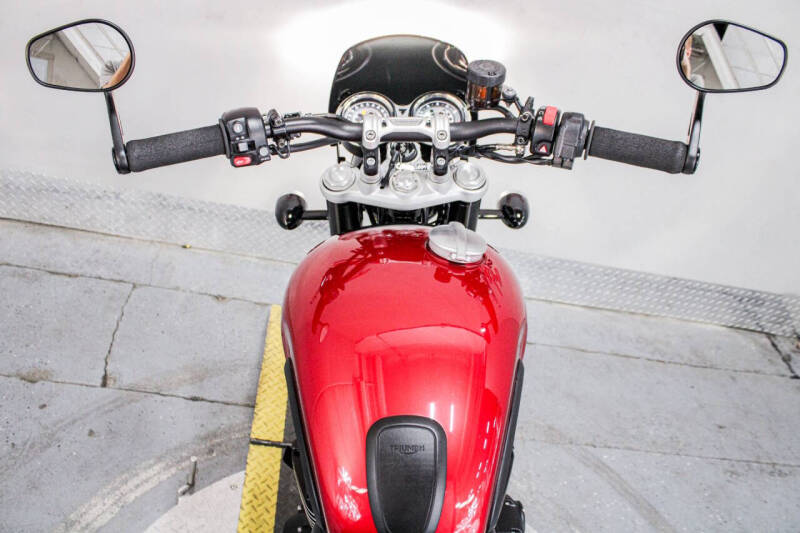 2024 Triumph Speed Twin 1200