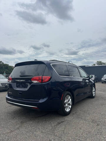 2019 Chrysler Pacifica Touring Plus