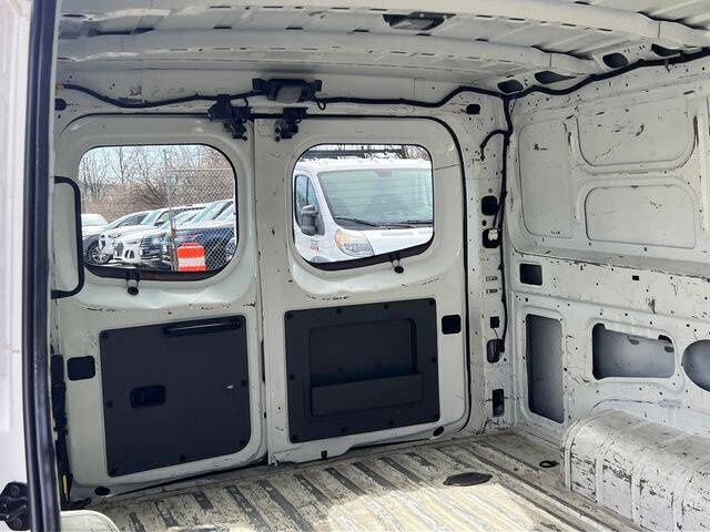 2017 Nissan NV