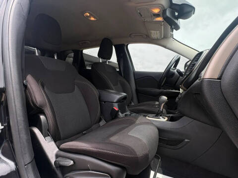 2016 Jeep Cherokee