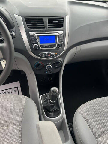 2014 Hyundai Accent GLS