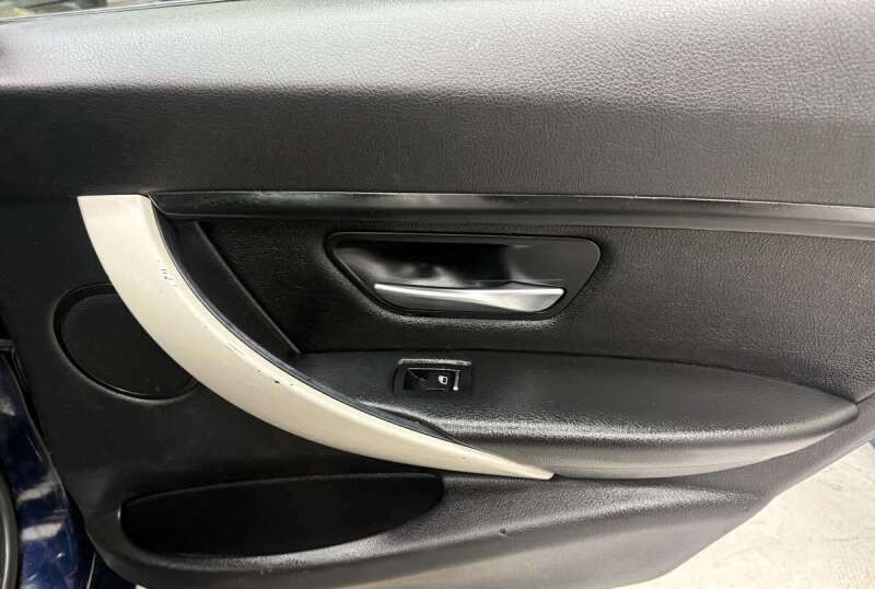 2017 BMW 3 Series 320i