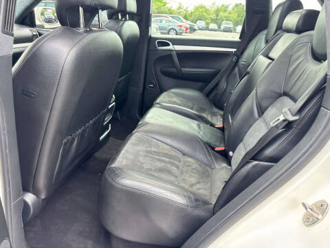 2010 Porsche Cayenne GTS