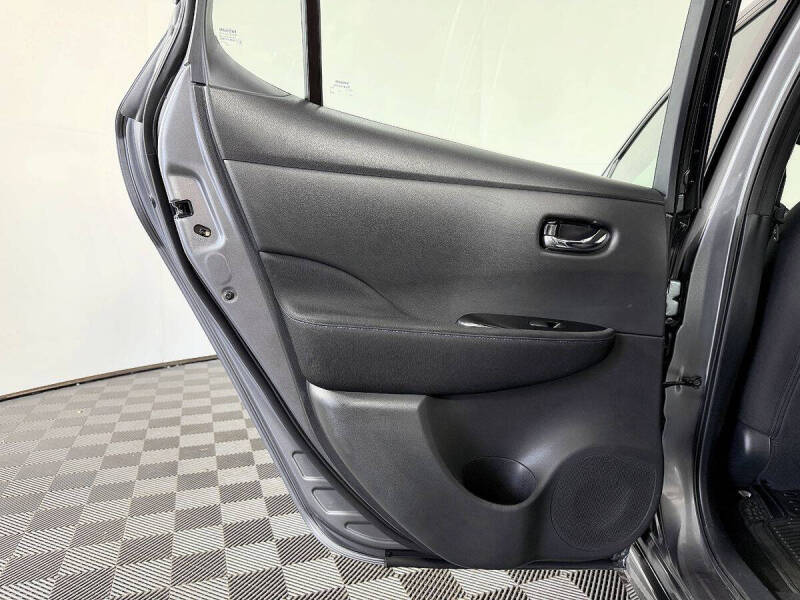 2019 Nissan LEAF SV