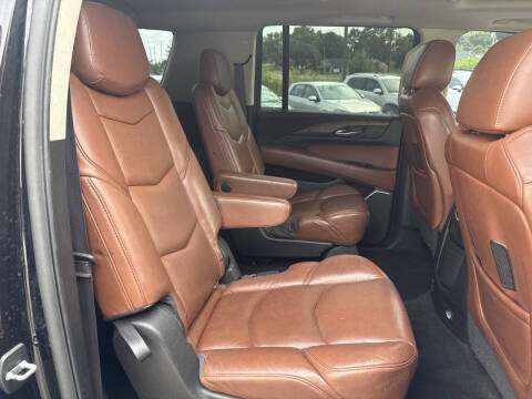 2017 Cadillac Escalade ESV Luxury